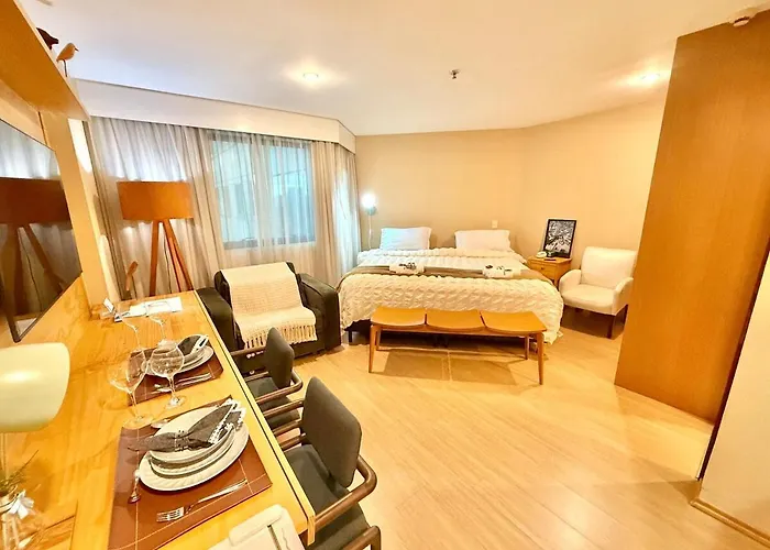 1208 - Rentaqui Flat Wyndham Ibirapuera